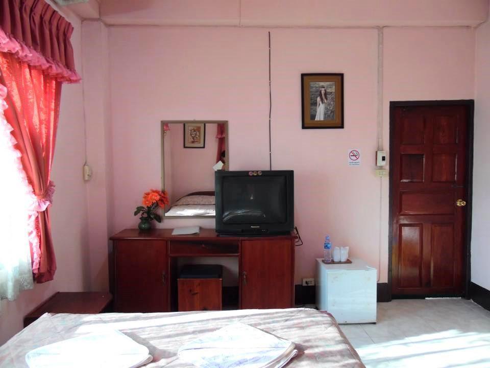 Thaveesinh Hotel Ban Houayxay Exteriör bild