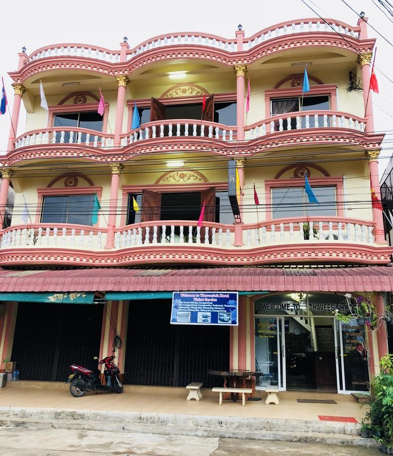 Thaveesinh Hotel Ban Houayxay Exteriör bild
